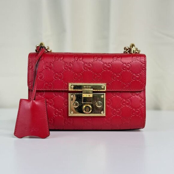 Gucci GG Logo Printed Red Leather Small Padlock Shoulder Bag with Gold Hardware - Picture 1 of 10